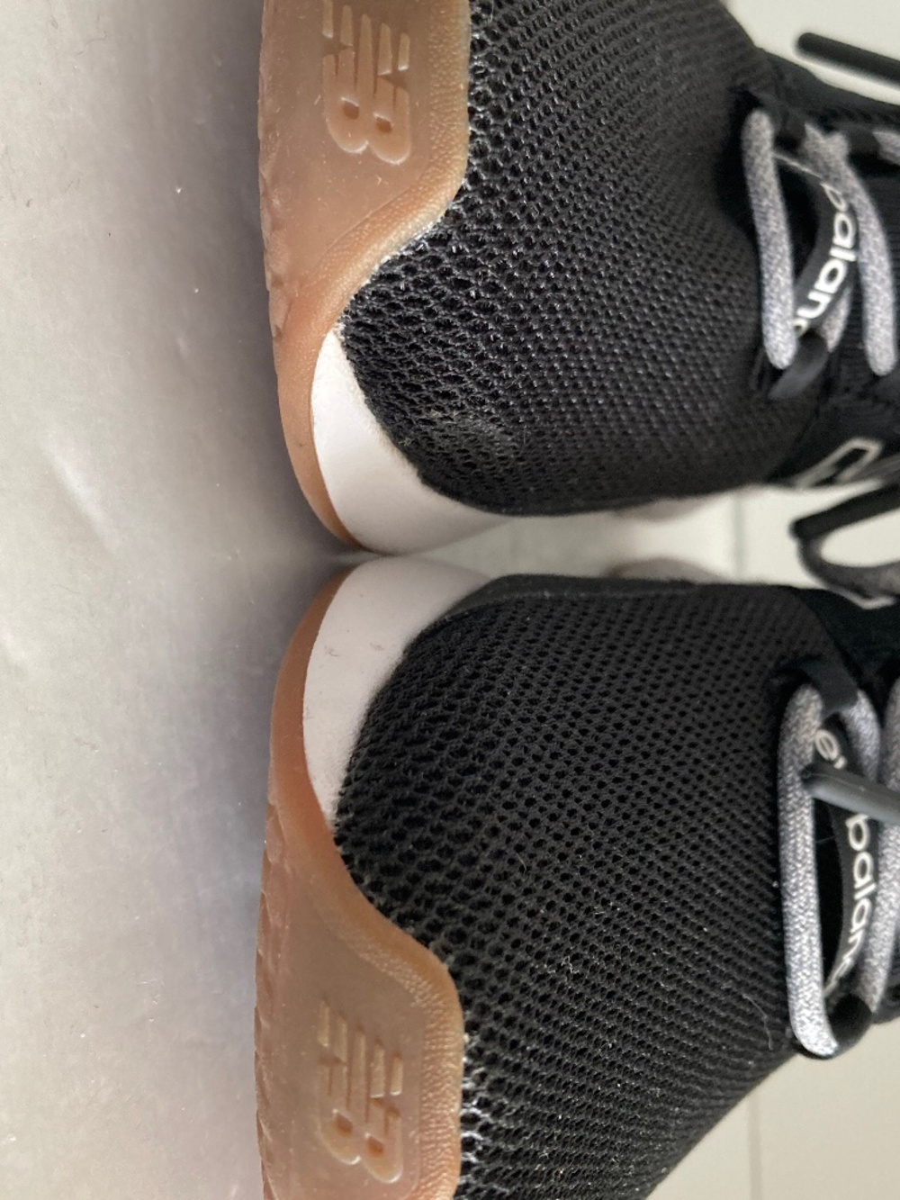 New Balance Fresh Foam ROAV Sneakers Womens 8 Black Slip On Running Shoes NWOT - Picture 16 of 16